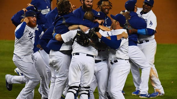 Dodgers clinch NL West